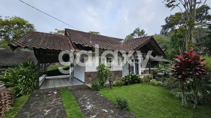 foto lainnya villa grand trawas mojokerto 1