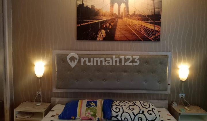 kamar tidur green lake view apartment ciputat