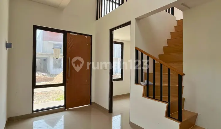 ruang tamu rumah mezzanine di semplak bogor,