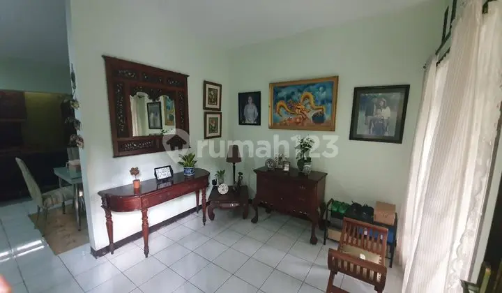 ruang tamu dijual rumah murah taman sari