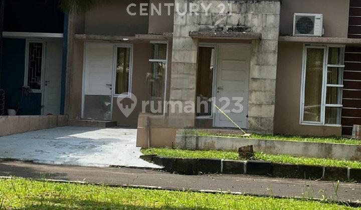 foto lainnya rumah di posisi jalan utama