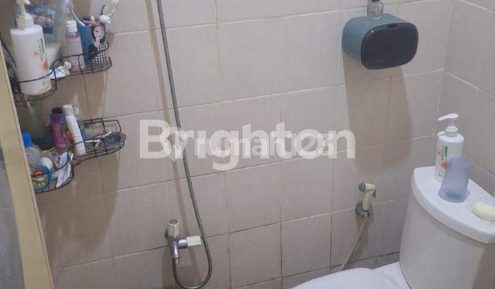 kamar mandi rumah di dalam cluster fasilitas