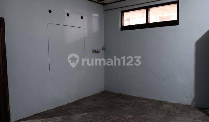 ruang makan rumah lama cocok untuk kostan