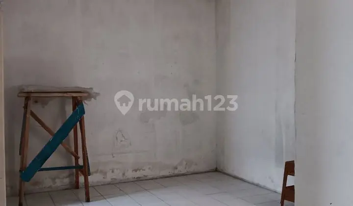 ruang keluarga rumah murah di griya bandung