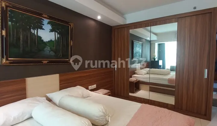 kamar tidur unit apartemen mataram city lantai