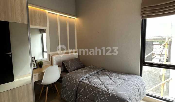 kamar tidur rumah siap huni 2 lantai