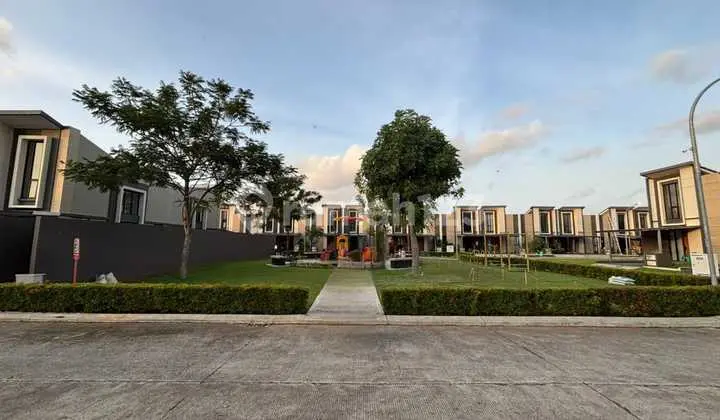 tampak depan rumah minimalis siap huni di