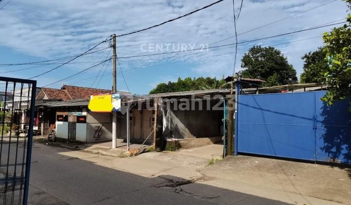tampak depan gudang di griya alam sentosa