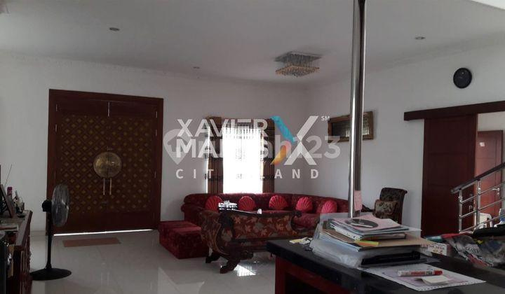 ruang keluarga rumah rayan regency 2 lt