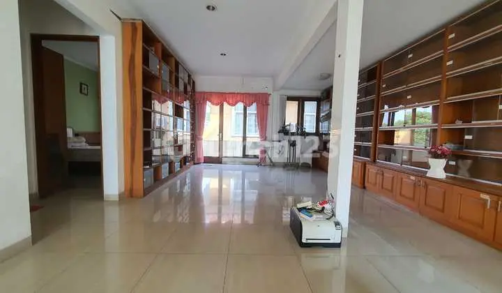 foto lainnya dijual rumah semi funished siap