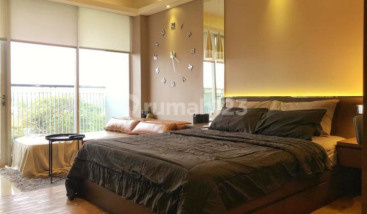 kamar tidur apartemen studio furnished dan view