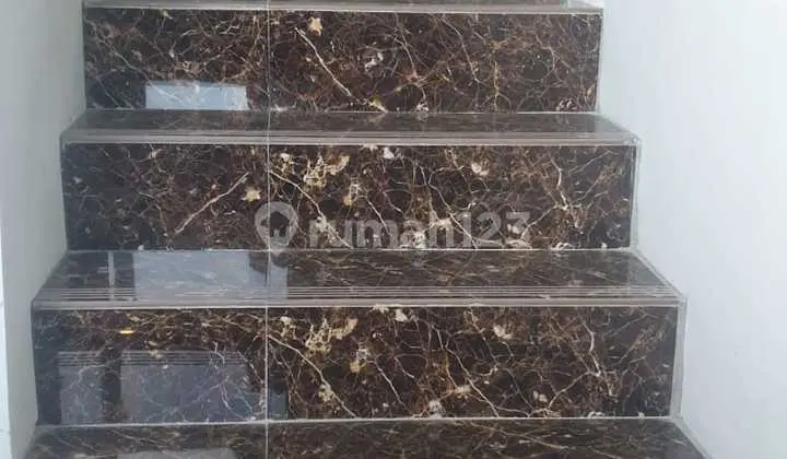 foto lainnya 1508. rumah baru gress di