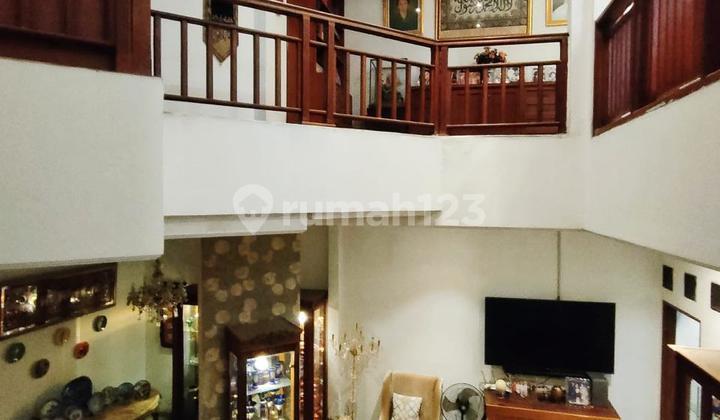 foto lainnya rumah 2 lantai furnish dijual