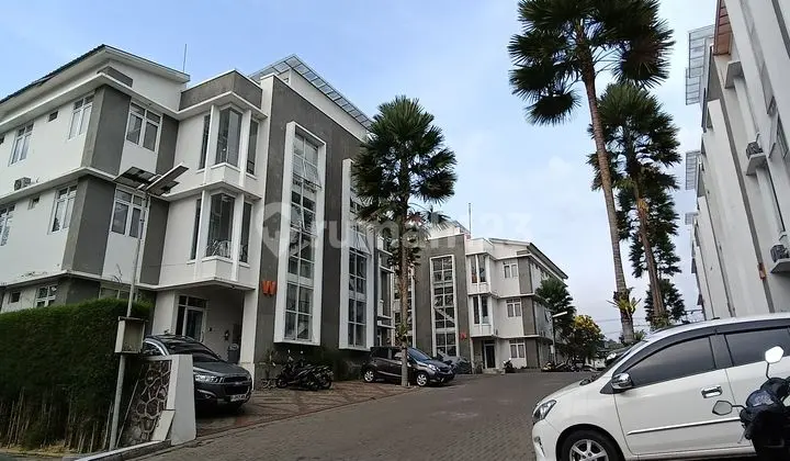 garasi/carport kost kosan dibantu pengelolaannya di