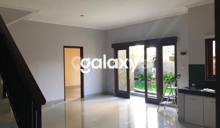 foto lainnya villa minimalis 2 lantai di