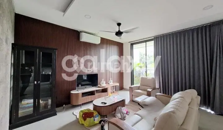 tampak depan dijual freehold dan leasehold rumah