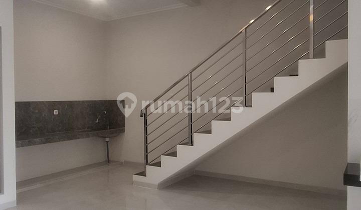 ruang keluarga jual rumah siap huni nginden