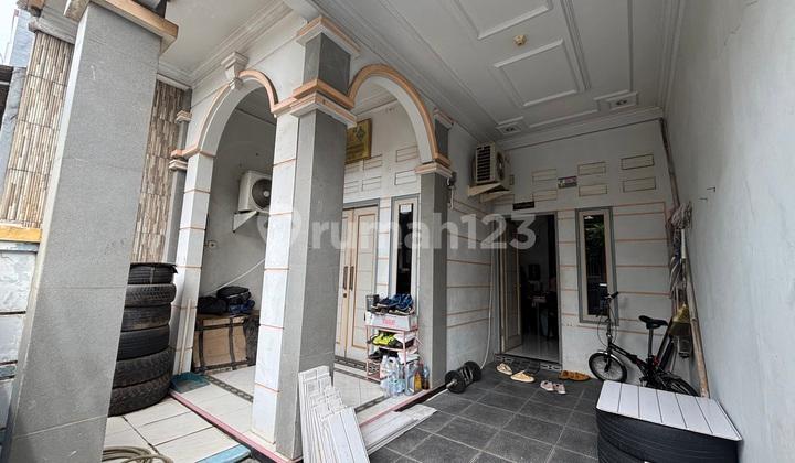 foto lainnya rumah dua lantai di griya