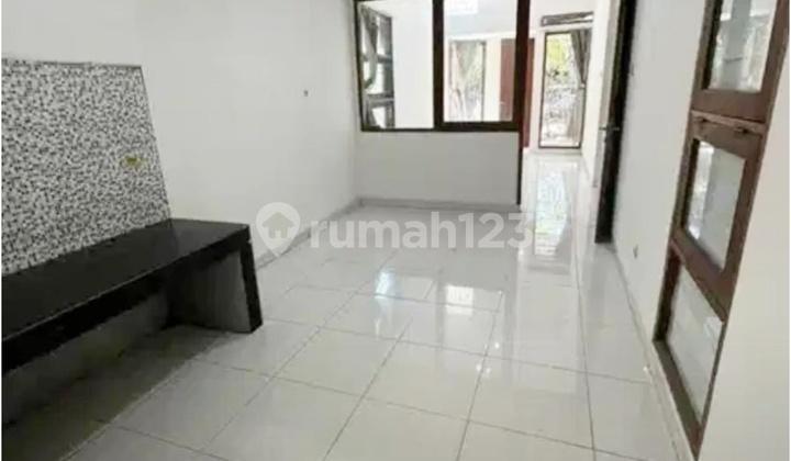 backyard rumah modern cluster one gate