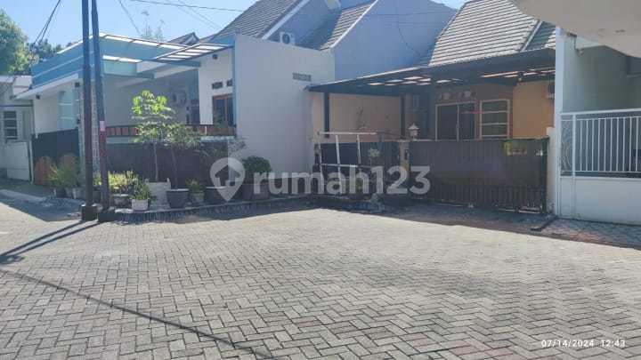 foto lainnya dijual rumah cantik di gresik