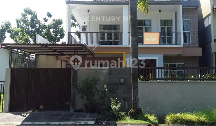 tampak depan rumah cantik siap huni di