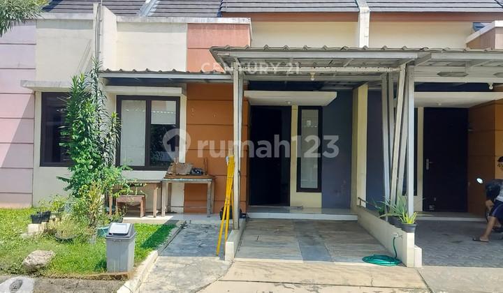 tampak depan rumah siap huni di bali