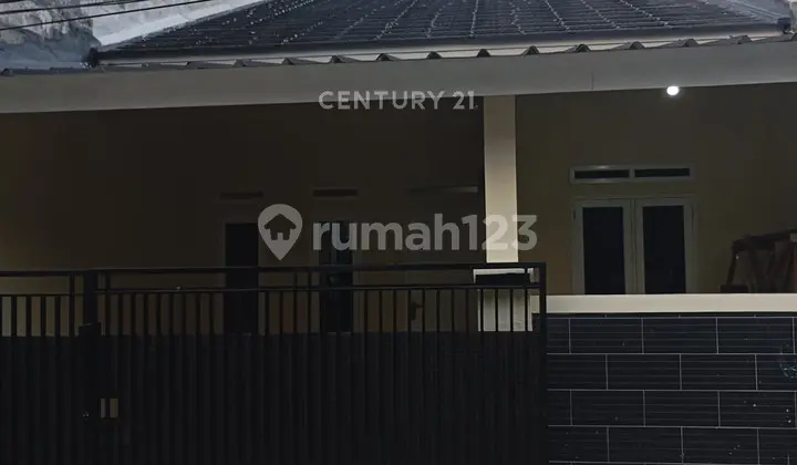 tampak depan rumah jual murah full renov