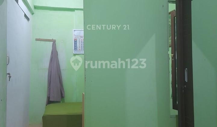 foto lainnya rumah dekat stasiun kereta di