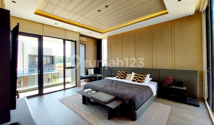 kamar tidur rumah modern bagus 2 lantai