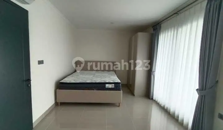 kamar tidur jual rumah 2 lantai, furnish