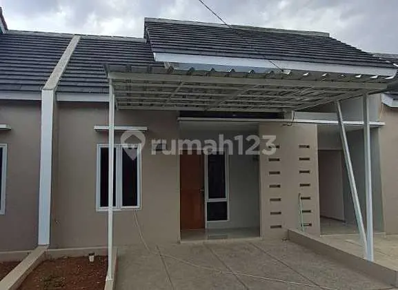 tampak depan rumah baru cluster satria jaya