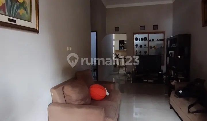 ruang tamu dijual rumah parakan mas bagus