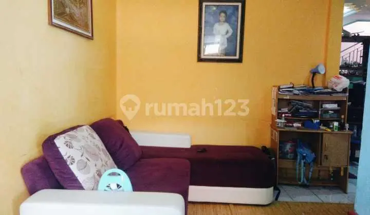 ruang tamu dijual rumah di cluster bali