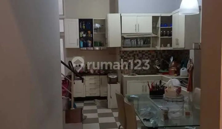 ruang makan dijual rumah parakan mas bagus