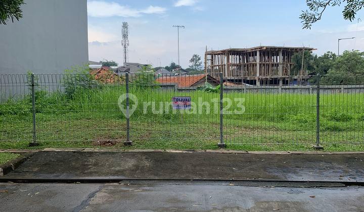 tampak depan villa anggrek veteran bintaro