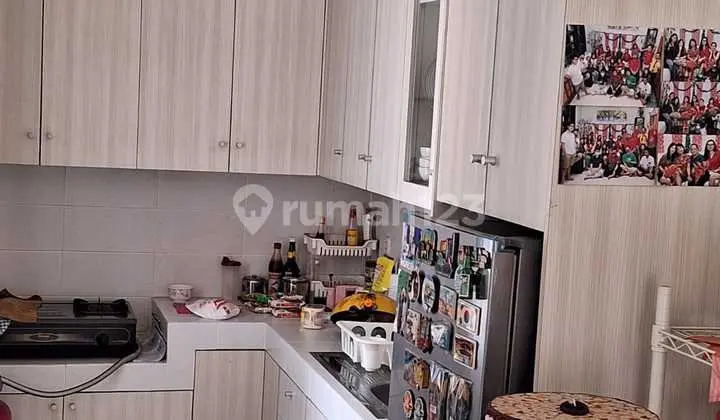 dapur rumah cluster daru suvarna sutera.
