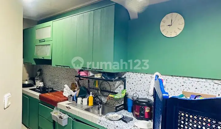dapur rumah di kompleks metropolitan cinere
