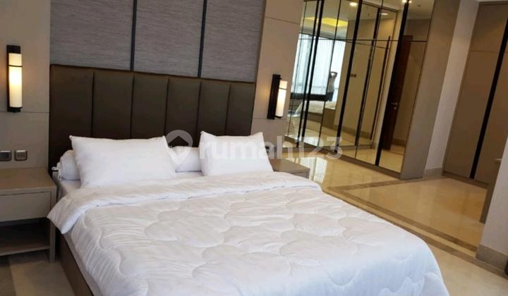 kamar tidur high-end district 8 apartment for