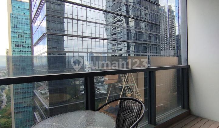 teras sewa apartemen di scbd senopati