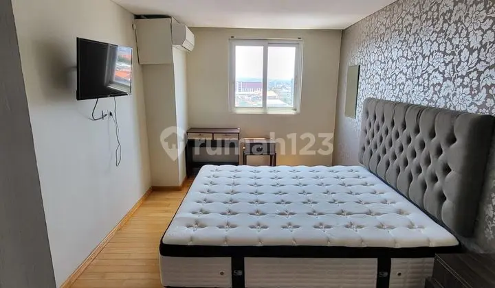 kamar tidur sewa apartemen 2 br di