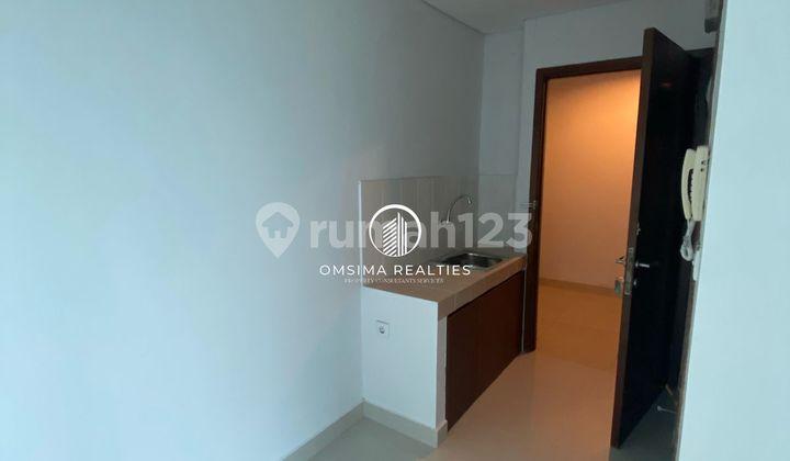 ruang tamu dijual apartemen 1br capitol park
