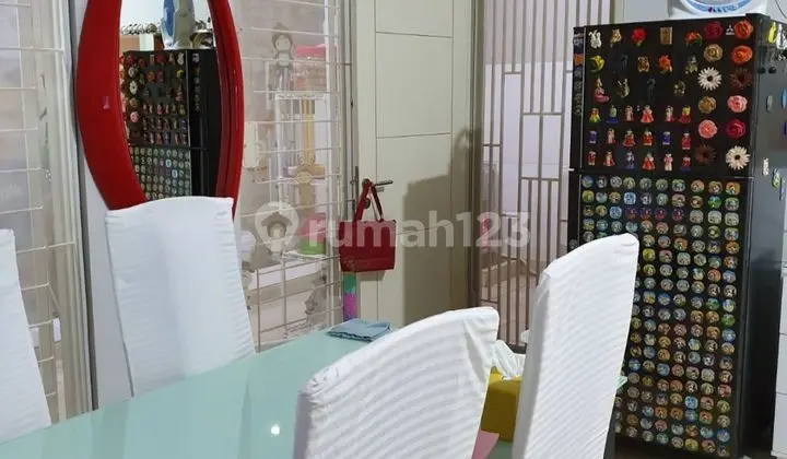 ruang makan dijual cepat rumah cahaya dharma