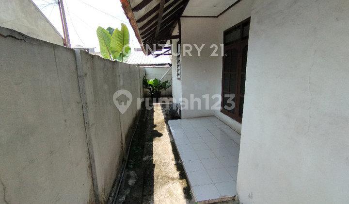 foto lainnya rumah komplek bpt dekat jl