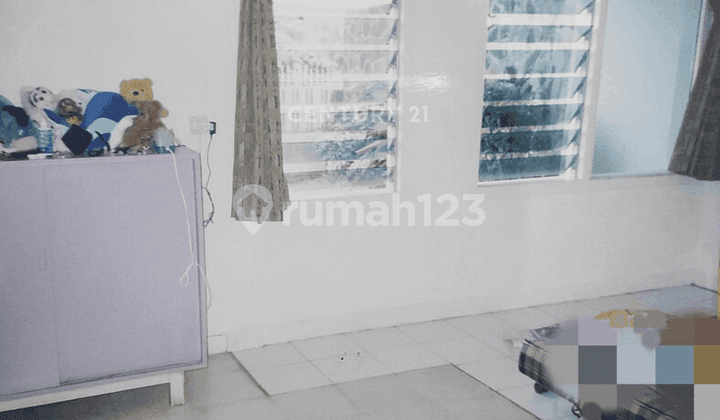 kamar tidur rumah strategis dekat tol dan