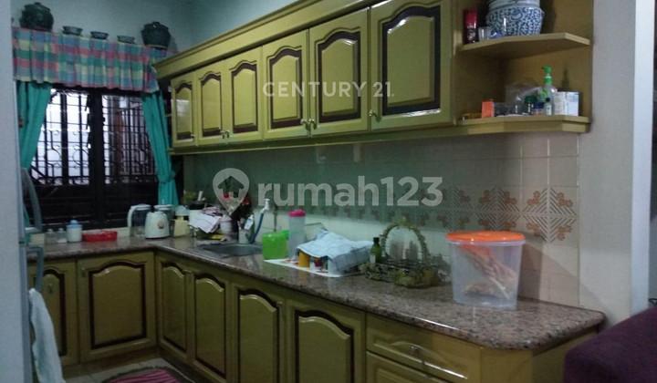dapur rumah strategis dekat kampus di