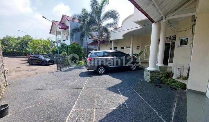 garasi/carport rumah luas murah pusat kota