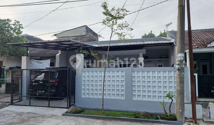 tampak depan hunian sejuk minimalis modern ciomas