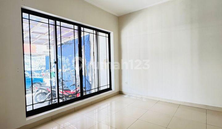 kamar tidur rumah di green lake city