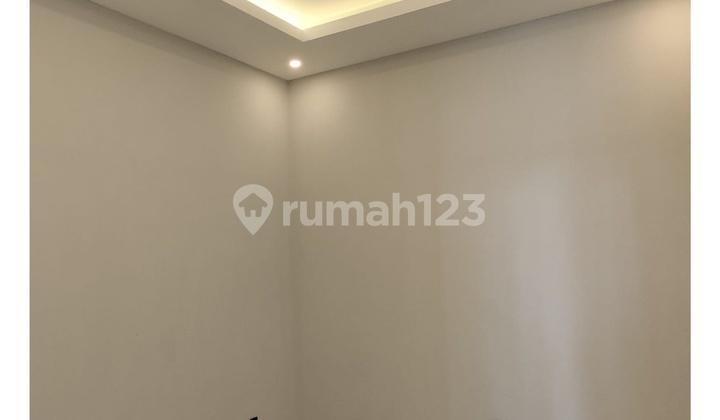 kamar tidur rumah mocca verbana dian istana