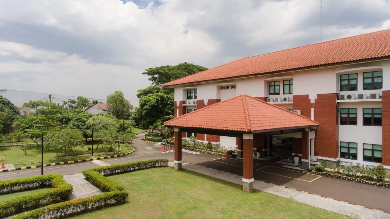 1. Sekolah Pelita Harapan Lippo Cikarang